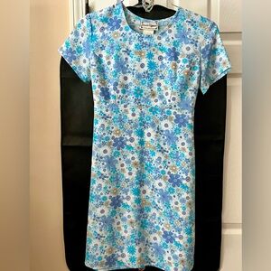 Summer fun! Retro sheath! It’s crisp and light, ties in back.make it casual